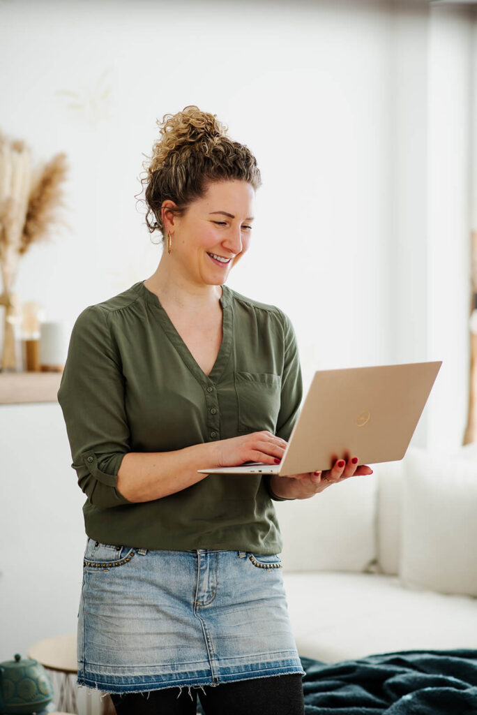 Karolin Heinemann im Onlineprogramm – emotionales Essen verstehen und nachhaltig verändern